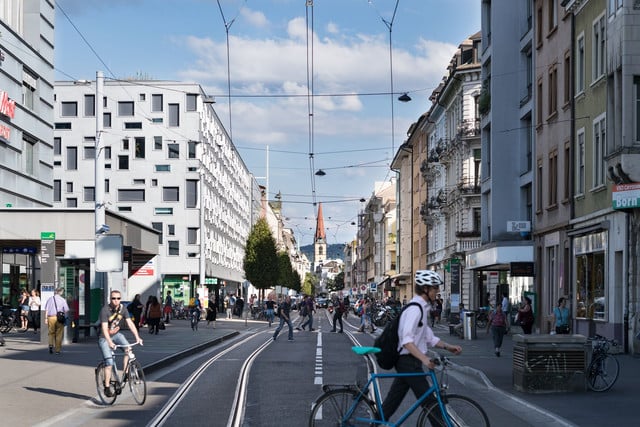 Ein Lebensbild der Güterstrasse im Gundeli in Grossbasel.