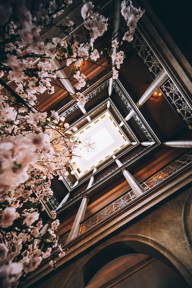 Innenarchitektur und Einrichtung im Grand Hotel Les Trois Rois in Basel. / Interior design and furnishing in the Grand Hotel Les Trois Rois in Basel.