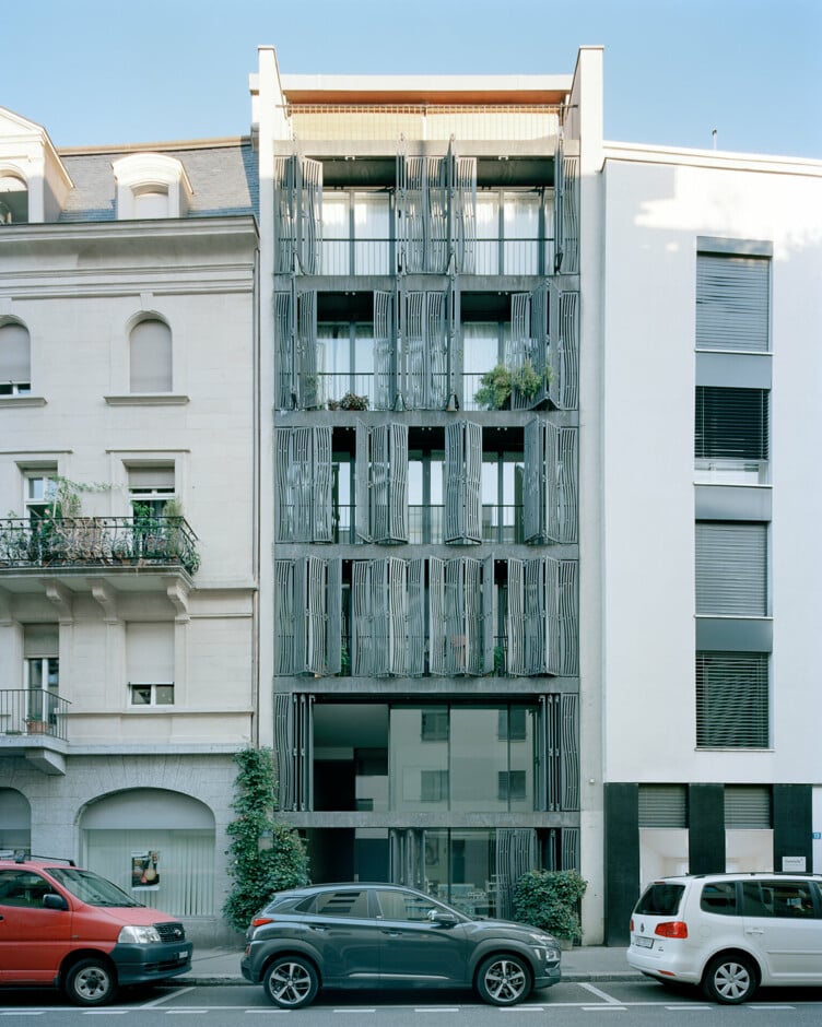 Wohn- und Geschäftshaus von Herzog & de Meuron, Schützenmattstrasse 11.