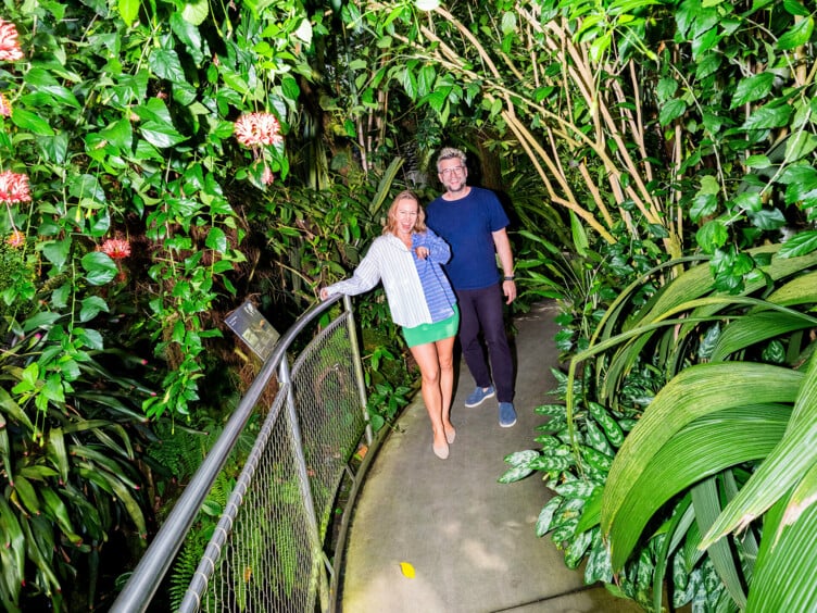 Sophie und Samuel im Botanischen Garten der Universität Basel.