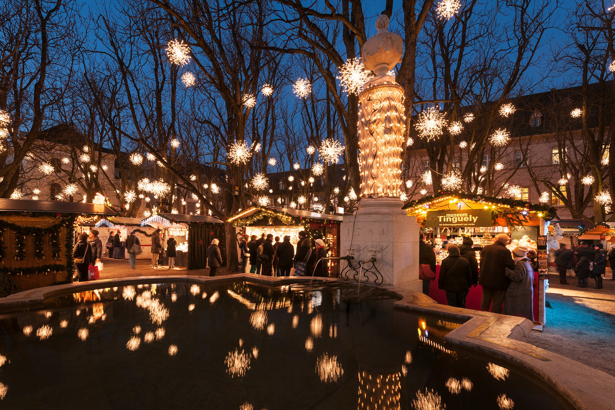 Mercatino di Natale sulla Münsterplatz. © Basel Tourismus, Andreas Zimmermann