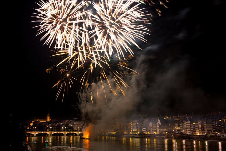 Feuerwerk über dem Rhein 2012.