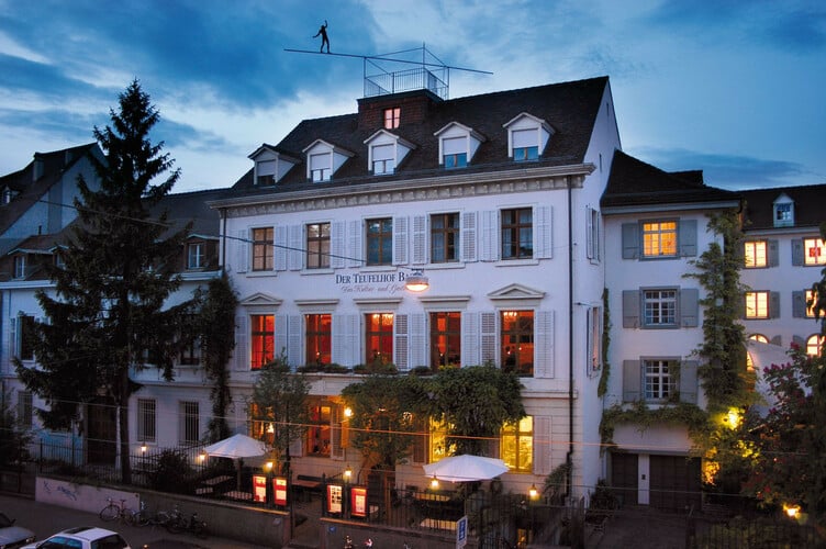 Aussenansicht des Hotel Restaurants Teufelhof.