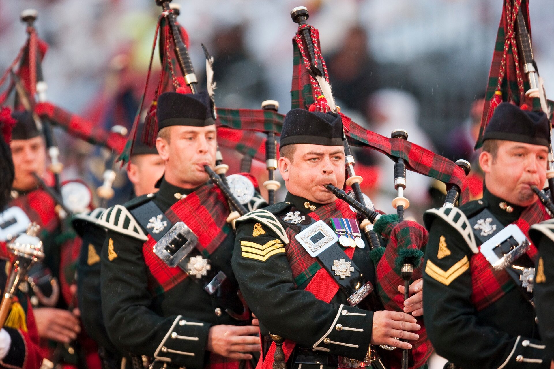 Das Basel Tattoo findet jährlich im Juli in der Kaserne Basel statt.